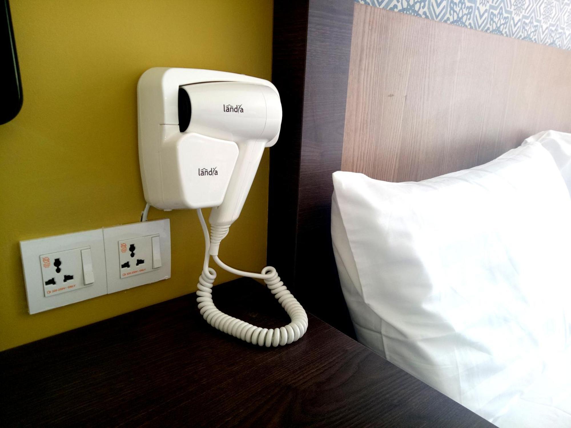 Signature Hotel Kl Sentral Куала Лумпур Екстериор снимка