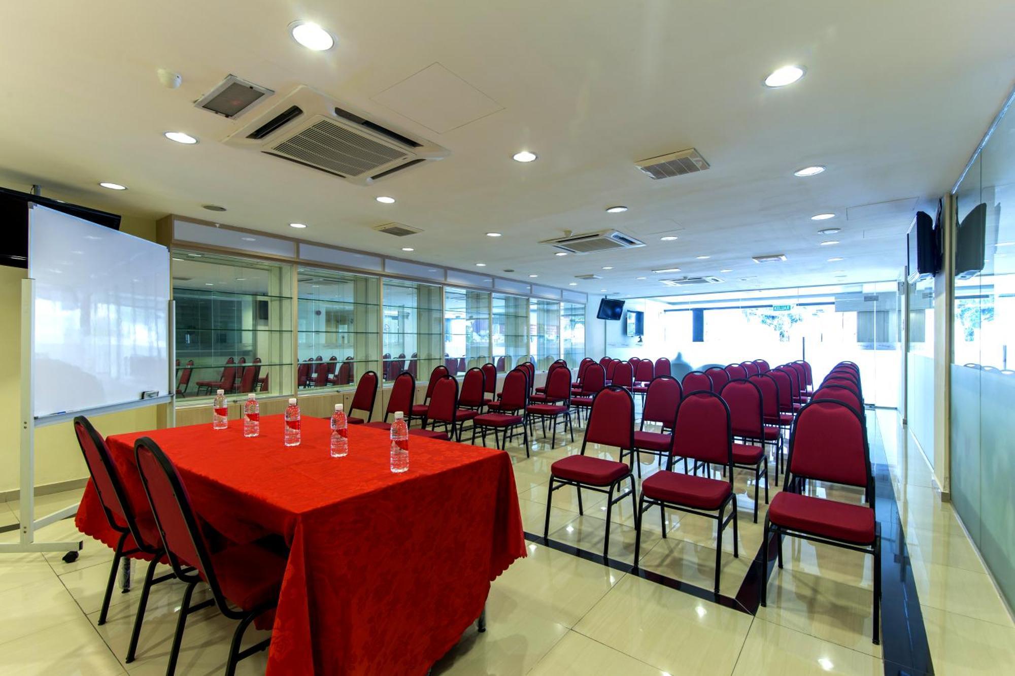 Signature Hotel Kl Sentral Куала Лумпур Екстериор снимка